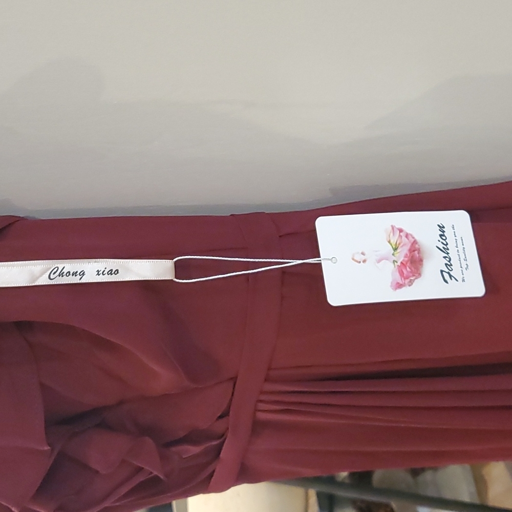 Size 8, Chong Xiao, Formal Gown with Slit, Burgundy - Picture 4 of 6